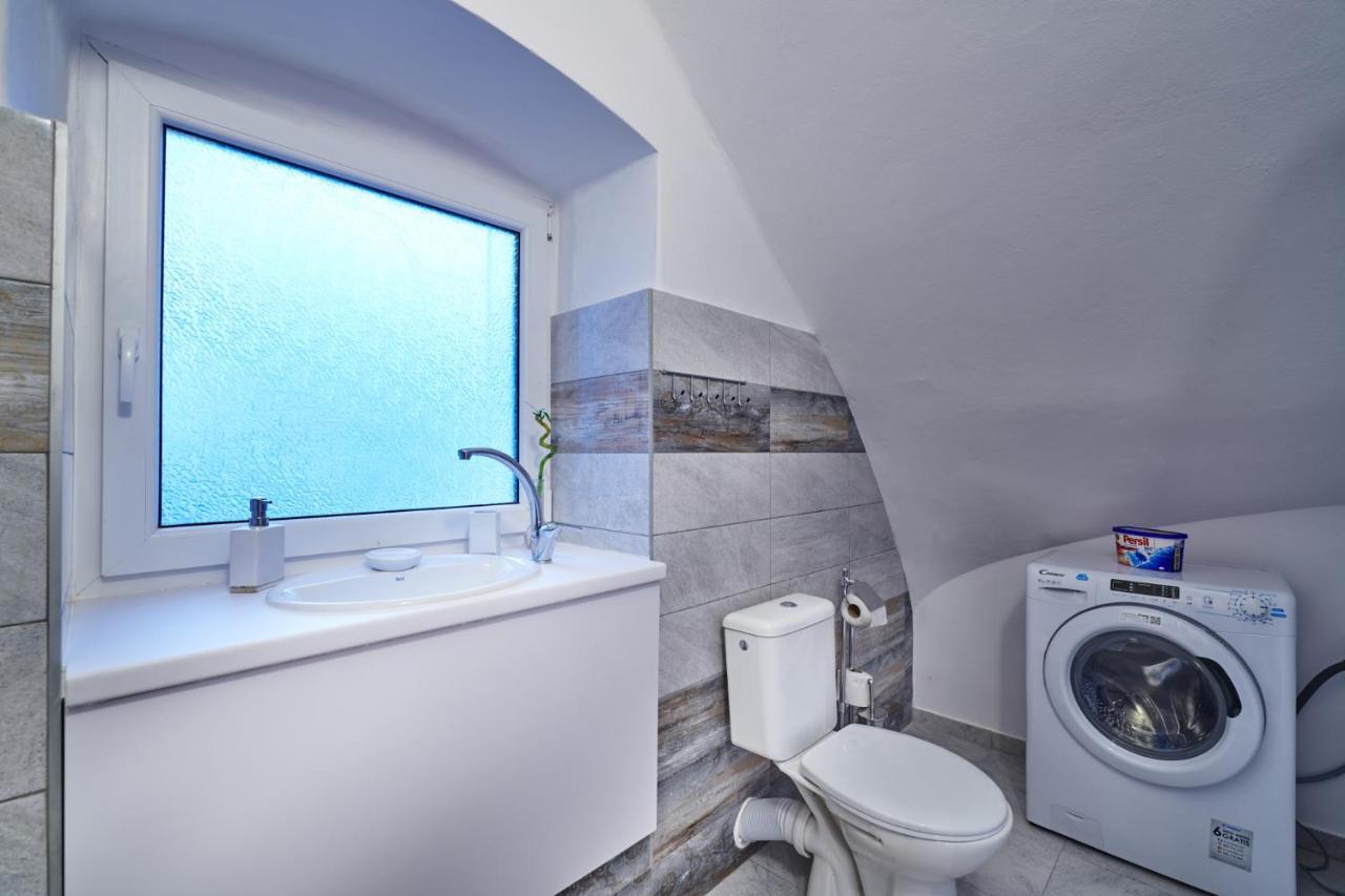 Apartman Bb Centrum Banska Bystrica Exterior photo